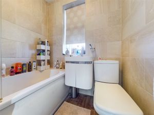 Family Bathroom- click for photo gallery